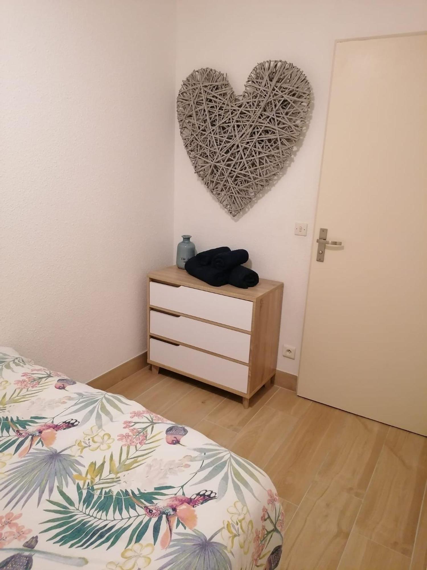 Appartement Romantic Sea Ле Баркарес Экстерьер фото